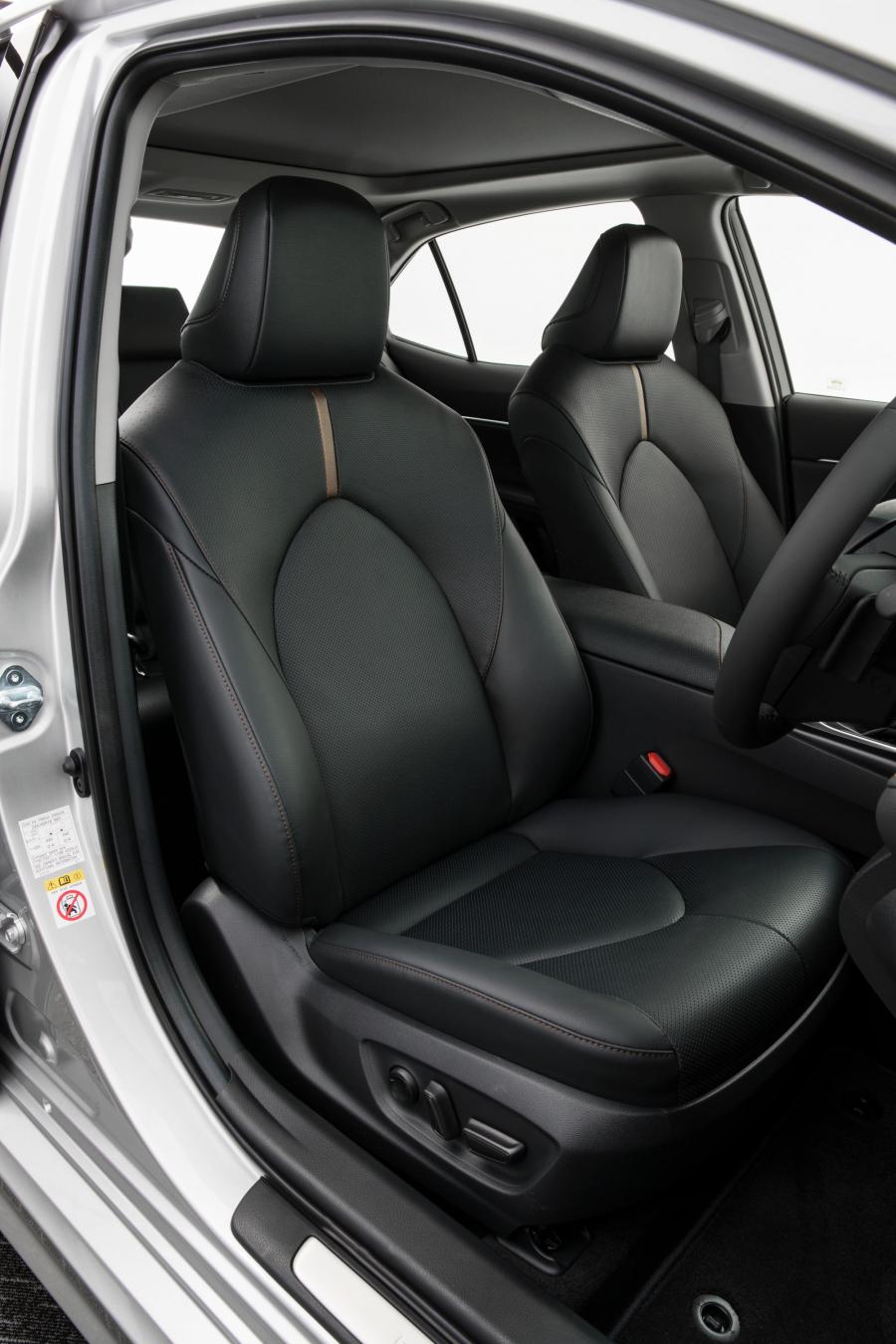 Интерьер Toyota Camry SL 2017 года  (AU) (фото 8 из 8)